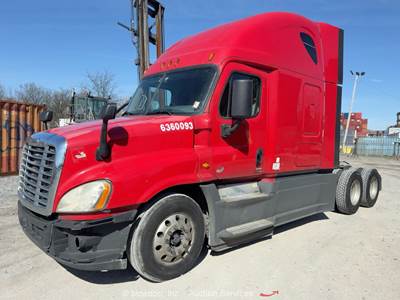 2015 Freightliner Cascadia T/A Sleeper Truck Tractor Detroit DD15 A/T bidadoo