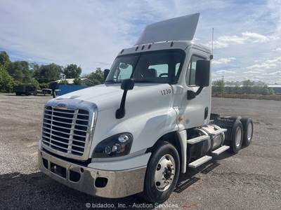 2018 Freightliner Cascadia T/A Day Cab Truck Tractor Detroit A/T -Parts/Repair