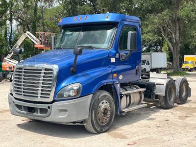 2015 Freightliner Cascadia T/A Day Cab Semi Truck Tractor PTO DD13 M/T bidadoo