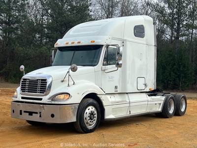 2005 Freightliner Columbia 120 T/A High Roof Sleeper Truck Tractor Cat bidadoo