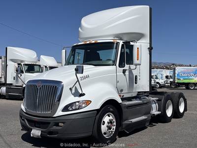 2017 International LF687 T/A Day Cab Truck Tractor Cummins ISX15 A/T bidadoo