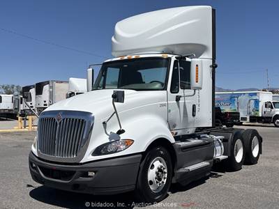 2017 International LF687 T/A Day Cab Semi Truck Tractor ISX15 Cummins bidadoo