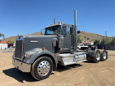 2015 Kenworth W900 Day Cab Semi Truck Tractor Cummins ISX15 T/A  10 Spd bidadoo
