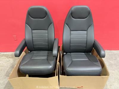 Pacer Lot of (2) Semi Truck Tractor Air Suspension Replacement Seat bidadoo -New