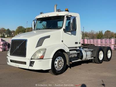 2016 VOLVO TRUCK VNL64T Day Cab Tractor A/T Volvo Diesel Tandem Axel bidadoo