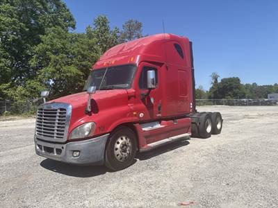 2012 Freightliner Cascadia T/A Sleeper Truck Tractor Cummins ISX15 M/T bidadoo