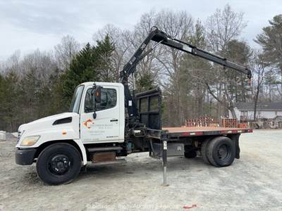 2006 Hino 268 S/A Flatbed Crane Truck Roll Back 38' Hiab 077CL bidadoo