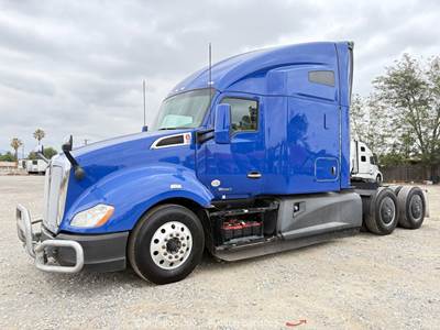 2020 Kenworth T680 T/A High Roof Sleeper Semi Truck Tractor Paccar MX-13 bidadoo