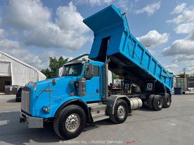 2015 Kenworth T800 20 Cu Yard T/A T/A Dump Truck PTO 18 Speed Cummins bidadoo