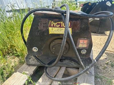 Huskie HC100 Hoe Pac Vibratory Plate Compactor Hydraulic Attachment bidadoo