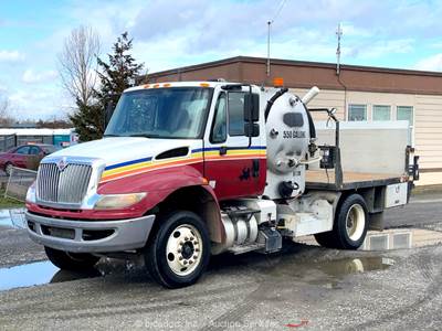 2017 International 4300 S/A Water Tank Pump Truck Liftgate Flatbed A/T bidadoo