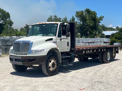 2015 International 4300 26’ Steel Flatbed Delivery Truck Piggyback Mount bidadoo
