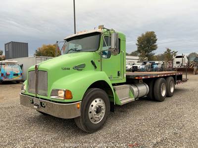 2005 Kenworth T300 T/A Utility Flatbed Semi Truck Tractor M/T CAT Acert bidadoo