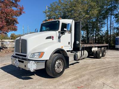 2015 Kenworth T4 T/A Flatbed Delivery Truck Tractor Semi Paccar A/T bidadoo
