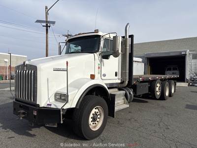 2014 Kenworth T800 25' Flatbed Delivery Truck Forklift Paccar 10 Speed bidadoo
