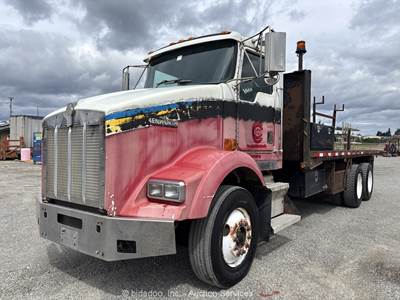 Kenworth T800 20' T/A Flatbed Stakebed Utility Equipment Haul Truck M/T bidadoo