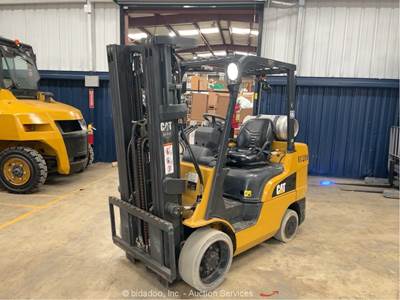 2018 Caterpillar 2C6000 6,000 lbs Industrial Warehouse Forklift Truck bidadoo