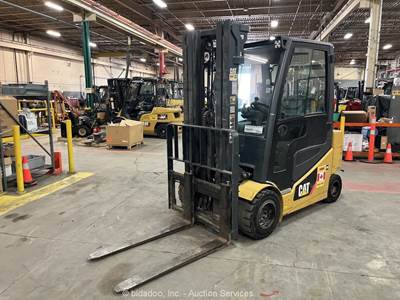 2014 Caterpillar 2EP6500 6,610 lbs Electric Forklift Lift Enclosed -Parts/Repair