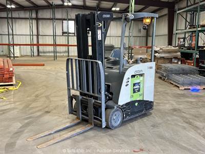 2014 Crown RC553030 3,000 lbs Electric 3 Wheel Electric Forklift Truck bidadoo