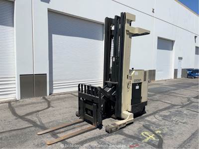 2010 Crown RR3520-35 3,500 lbs Electric Forklift Stand On Lift Truck bidadoo
