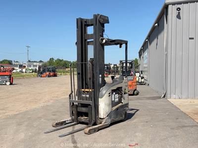 2015 Crown RR5795S-45 4,500 lbs Electric Forklift Truck Reach Carriage bidadoo