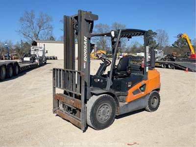 2023 Doosan D35S-9 8,000 lbs Warehouse Industrial Forklift Truck Diesel bidadoo