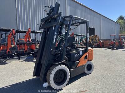 2023 Doosan G30E-7 6,000 lb Class Warehouse Quad Mast Forklift -Parts/Repair