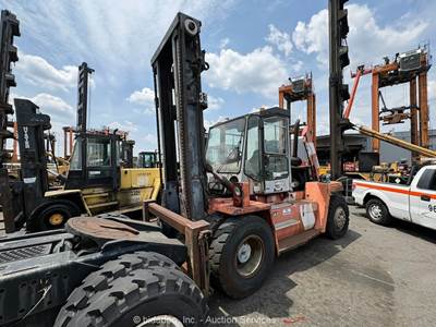 2001 Kalmar DCD136-6 30,000 lbs Industrial Forklift Cab Lift Truck -Parts/Repair