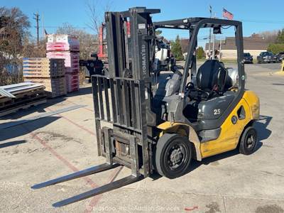 2013 Komatsu FG25T-16 5,000 Lb Warehouse Industrial Forklift Lift Truck bidadoo