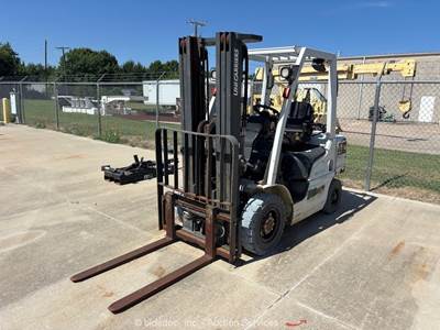 2017 Nissan MP1F2A25DV 5,000 lbs Class Warehouse Forklift Lift D/F -Parts/Repair