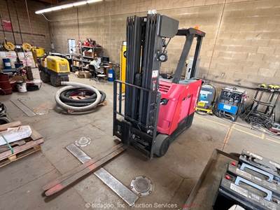 2017 Raymond 425-C40QM 4,000 lbs Electric Stand Up 36V Forklift bidadoo -Repair