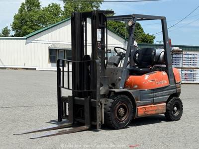 2007 TOYOTA 42-6FGU25 3,750 lbs Warehouse / Industrial Forklift Lift LP bidadoo