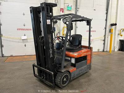 2006 Toyota 7FBEU20 4,000 lbs Electric Warehouse Forklift Truck -Parts/Repair