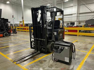 2017 Toyota 8FBCU25 5,000 lb Class Electric Warehouse Forklift Lift 48V bidadoo
