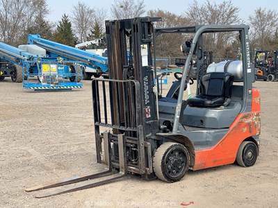 2015 Toyota 8FGCU25 5,000 lbs Class Warehouse Forklift Lift Truck LPG bidadoo