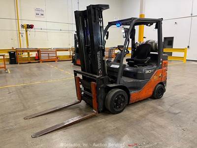 2020 Toyota 8FGCU30 6,000 lbs Industrial Warehouse Forklift Truck LPG bidadoo