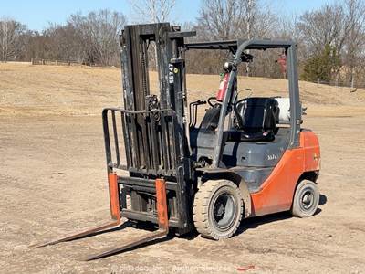 2019 Toyota 8FGU25 5,000 lbs Industrial Warehouse Forklift Lift Truck bidadoo