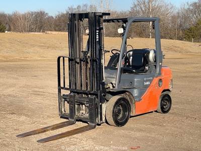 2018 Toyota 8FGU25 5,000 lb Class Warehouse Forklift Lift Truck LPG bidadoo