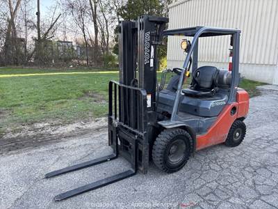 2009 Toyota 8FGU25 5,000 lbs Warehouse Forklift Lift Material Truck D/F bidadoo