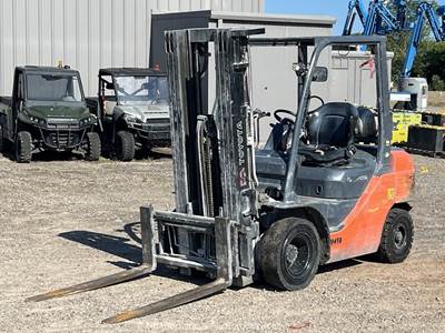 2018 Toyota 8FGU25 5,000 lbs Class Warehouse Forklift Lift Truck LPG bidadoo