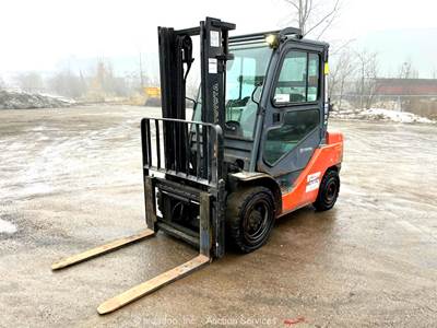 2019 Toyota 8FGU30 6,000 lbs Class Warhouse Forklift Lift Truck LPG Cab bidadoo