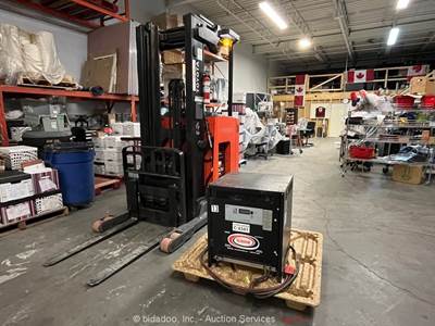 2016 Toyota 9BRU18 3,500 lb Electric Warehouse Reach Forklift Lift Truck bidadoo