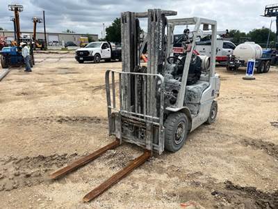UniCarrier MP1F2A25DV 5,000 lbs Industrial Warehouse Forklift Truck LPG bidadoo