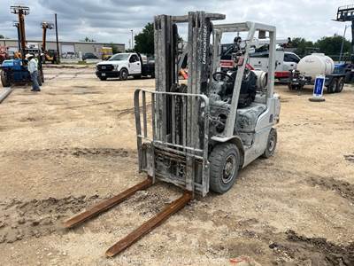 UniCarrier MP1F2A25DV 5,000 lbs Industrial Warehouse Forklift Truck LPG bidadoo