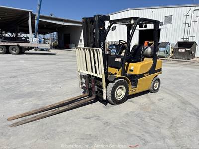 2019 Yale GP050VX 5,000 lbs Industrial Warehouse Forklift Truck bidadoo