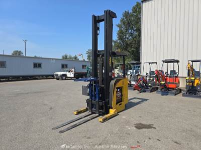 2007 Yale NR045EANL36TE146 1650 lbs Electric 36V Narrow Standup Forklift bidadoo