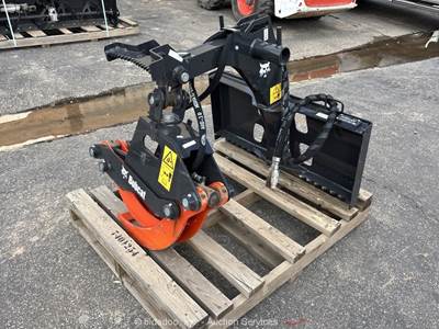 2023 Bobcat Log Grapple 56 Heavy Duty Free Hanging 56" Attachment bidadoo