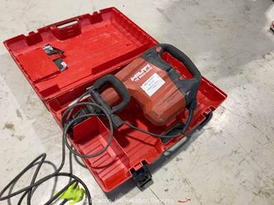 2017 Hilti TE 800-AVR Electric Demolition Hammer Chiseling Breaker 120V bidadoo