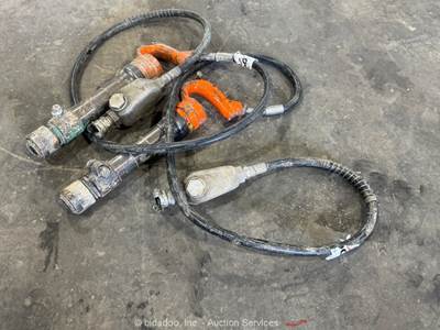 Lot of (2) APT M654H Hand Held Pneumatic Chipping Demolition Hammers bidadoo