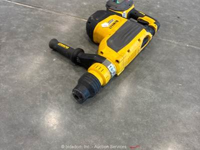 2021 Dewalt DCH733B 60V MAX 1-7/8" Brushless Combination Rotary Hammer bidadoo